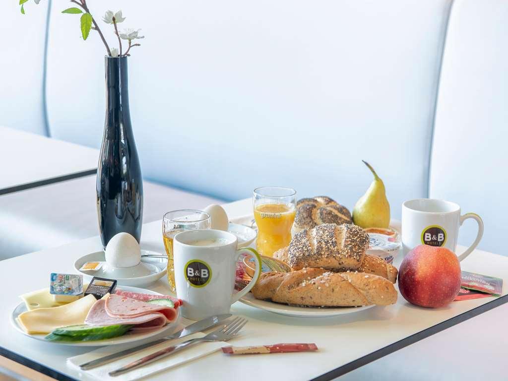 B&B Hotel Muenchen City-Ost Restaurant photo